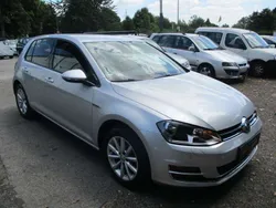 Reflexsilber Gebraucht 2015 VW Golf VII LOUNGE Kleinwagen | 9.850 € (Guter Preis)