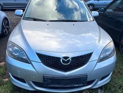 Grau Gebraucht 2004 Mazda 3 Inclusive Kleinwagen | 2.300 € (Fairer Preis)