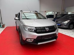 Silber Gebraucht 2017 Dacia Sandero Prestige Kleinwagen | 9.490 € (Fairer Preis)
