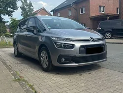 Grau Gebraucht 2021 Citroën C4 SpaceTourer Start Van / Kleinbus | 21.000 € (Etwas zu teuer)