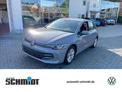 Mondsteingrau Gebraucht 2024 VW Golf VIII R Limousine | 23.198 € (Superpreis)