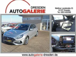 Silber Gebraucht 2022 Hyundai i30 Trend Limousine | 16.150 € (Fairer Preis)