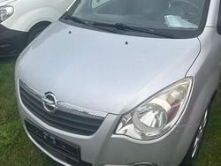Silber Gebraucht 2009 Opel Agila Kleinwagen | 3.900 €