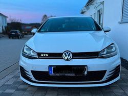 Weiß Gebraucht 2016 VW Golf VII GTD Limousine | 14.490 € (Teuer)