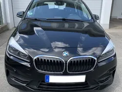 Schwarz Gebraucht 2019 BMW 218 Gran Tourer Advantage Van / Kleinbus | 11.800 € (Fairer Preis)