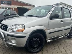Silber Gebraucht 2002 Suzuki Ignis Club SUV | 3.999 € (Fairer Preis)