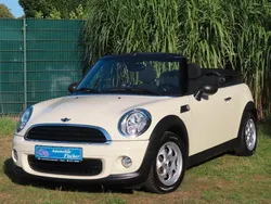 Weiß Gebraucht 2014 Mini One Cabriolet Chili Cabrio | 10.600 € (Fairer Preis)