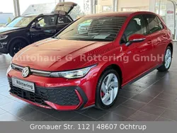Rot Gebraucht 2024 VW Golf VIII GTE Limousine | 40.980 € (Superpreis)