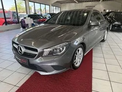 Grau Gebraucht 2014 Mercedes CLA200 Urban Limousine | 10.549 € (Superpreis)