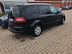 Schwarz Gebraucht 2011 Ford Galaxy Van / Kleinbus | 3.900 € (Guter Preis)