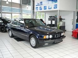 Blau Gebraucht 1994 BMW 520 Limousine | 11.900 €