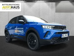 Perl blau/voltaik blau Gebraucht 2022 Opel Mokka GS Line SUV | 28.970 €