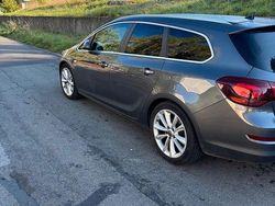 Grau Gebraucht 2012 Opel Astra Kombi | 3.600 € (Guter Preis)