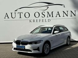 Weiß Gebraucht 2022 BMW 320e Sport Line Kombi | 24.950 € (Guter Preis)