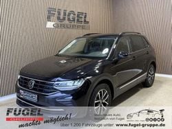 Deep black perleffekt Gebraucht 2022 VW Tiguan Life SUV | 24.499 € (Guter Preis)