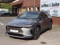 Palladiumsilber metallic/dach Neu 2025 Toyota bZ4X Comfort SUV | 56.690 €