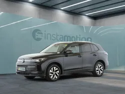 Schwarz Gebraucht 2024 VW Tiguan Life SUV | 40.600 € (Teuer)