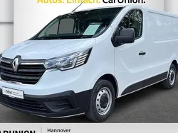 Weiß Gebraucht 2022 Renault Trafic Komfort Van | 19.975 € (Etwas zu teuer)