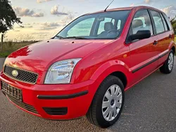 Rot Gebraucht 2004 Ford Fusion Kleinwagen | 3.990 € (Teuer)