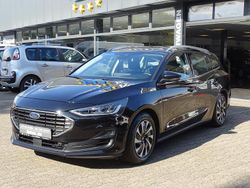 Schwarz metallic Gebraucht 2023 Ford Focus Titanium | 20.030 € (Fairer Preis)