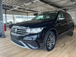 Schwarz Gebraucht 2022 VW Tiguan Allspace Elegance SUV | 34.950 € (Fairer Preis)