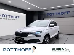 Weiss Gebraucht 2020 Skoda Karoq Drive SUV | 24.222 € (Guter Preis)