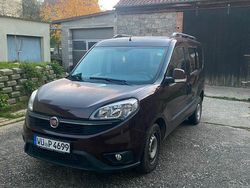 Rot Gebraucht 2016 Fiat Doblò Pop Van / Kleinbus | 11.400 € (Etwas zu teuer)