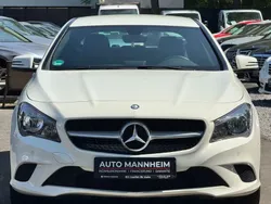 Weiß Gebraucht 2014 Mercedes CLA180 Urban Limousine | 15.999 € (Fairer Preis)
