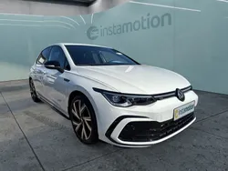 Weiß Gebraucht 2024 VW Golf VIII R-line Limousine | 29.720 € (Guter Preis)