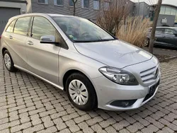 Polarsilber metalliclack Gebraucht 2014 Mercedes B180 Van / Kleinbus | 9.400 € (Fairer Preis)