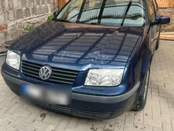 Blau Gebraucht 1999 VW Bora Limousine | 798 € (Fairer Preis)
