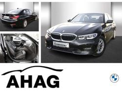 Saphirschwarz metallic Gebraucht 2021 BMW 320 Sport Line Limousine | 25.940 € (Guter Preis)