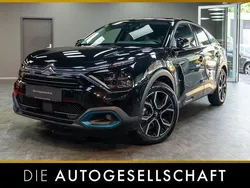 Schwarz perla nera metallic Gebraucht 2024 Citroën e-C4 Shine Limousine | 23.990 € (Fairer Preis)
