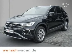 Deep black perleffekt Gebraucht 2024 VW T-Roc Style SUV | 27.980 € (Guter Preis)