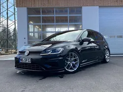 Schwarz Gebraucht 2018 VW Golf VII R Limousine | 24.899 € (Fairer Preis)
