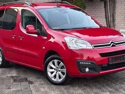 Rot Gebraucht 2018 Citroën Berlingo Van / Kleinbus | 7.990 € (Superpreis)