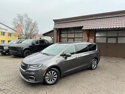 Grey metallic Gebraucht 2023 Chrysler Pacifica SUV | 41.900 €