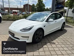 Weiß Gebraucht 2021 Tesla Model 3 Long Range Limousine | 27.700 € (Fairer Preis)