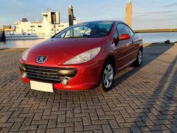 Gebraucht 2006 Peugeot 307 CC Cabrio | 4.200 € (Etwas zu teuer)