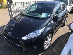 Grau Gebraucht 2016 Ford Fiesta SYNC Edition Kleinwagen | 11.890 € (Etwas zu teuer)