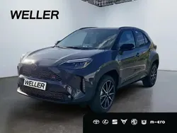 Grau Gebraucht 2025 Toyota Yaris Cross Sport SUV | 33.990 € (Teuer)