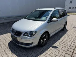 Silber Gebraucht 2010 VW Touran Freestyle Van / Kleinbus | 4.990 € (Fairer Preis)