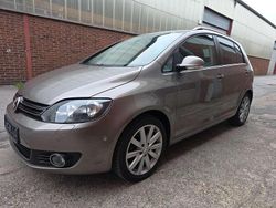 Braun Gebraucht 2009 VW Golf Plus Cross Highline Van / Kleinbus | 7.400 € (Fairer Preis)