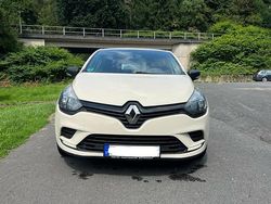 Beige Gebraucht 2017 Renault Clio IV Kleinwagen | 4.750 € (Guter Preis)