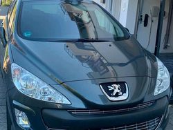 Grau Gebraucht 2009 Peugeot 308 Kombi | 2.400 € (Fairer Preis)