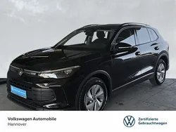 Schwarz Gebraucht 2024 VW Tiguan Basis SUV | 32.450 € (Guter Preis)