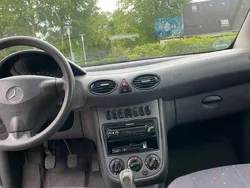 Blau Gebraucht 2004 Mercedes A140 Kleinwagen | 800 €
