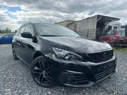 Schwarz Gebraucht 2021 Peugeot 308 GT Kombi | 10.700 € (Guter Preis)