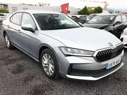 Aluminiumsilber metallic Neu 2025 Skoda Superb Limousine | 32.633 € (Superpreis)
