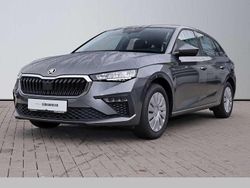 Grau Gebraucht 2024 Skoda Scala Essence Kleinwagen | 18.590 € (Fairer Preis)